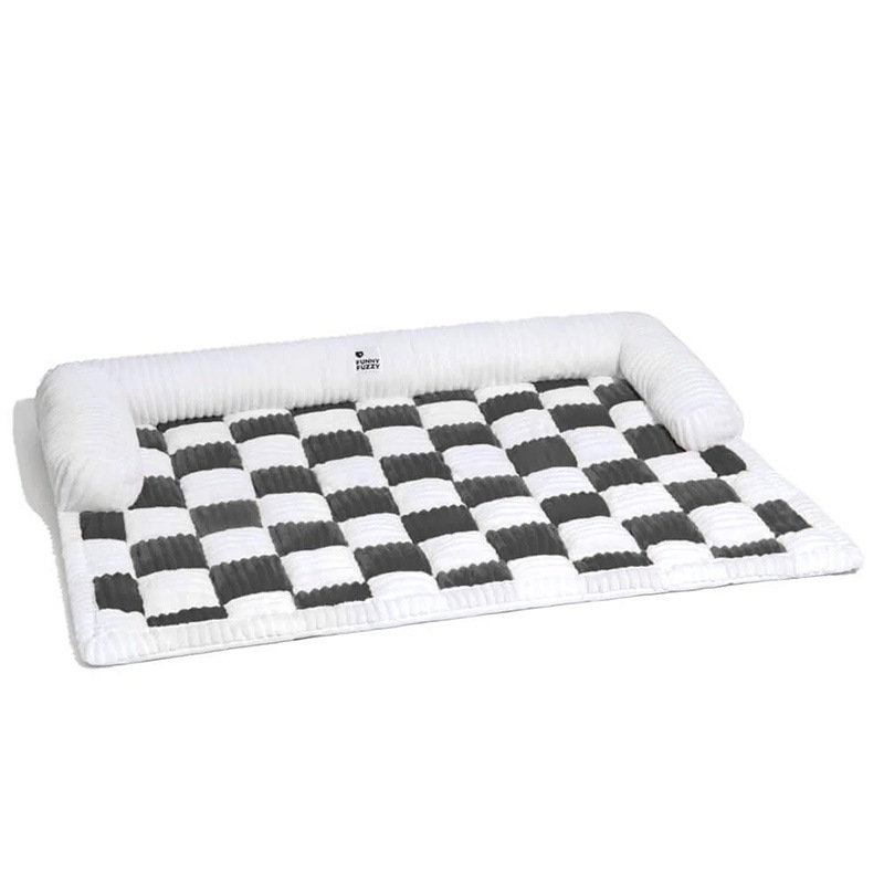 Pet bed for armchairs